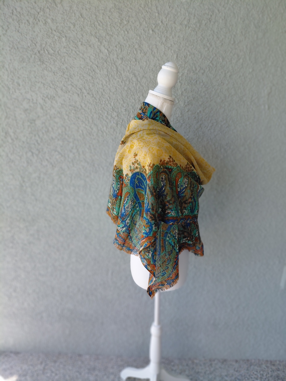 Lucky Brand Wool Boho Paisley Scarf Wrap Yellow Teal Blue Lightweight Fringe - Picture 9 of 9